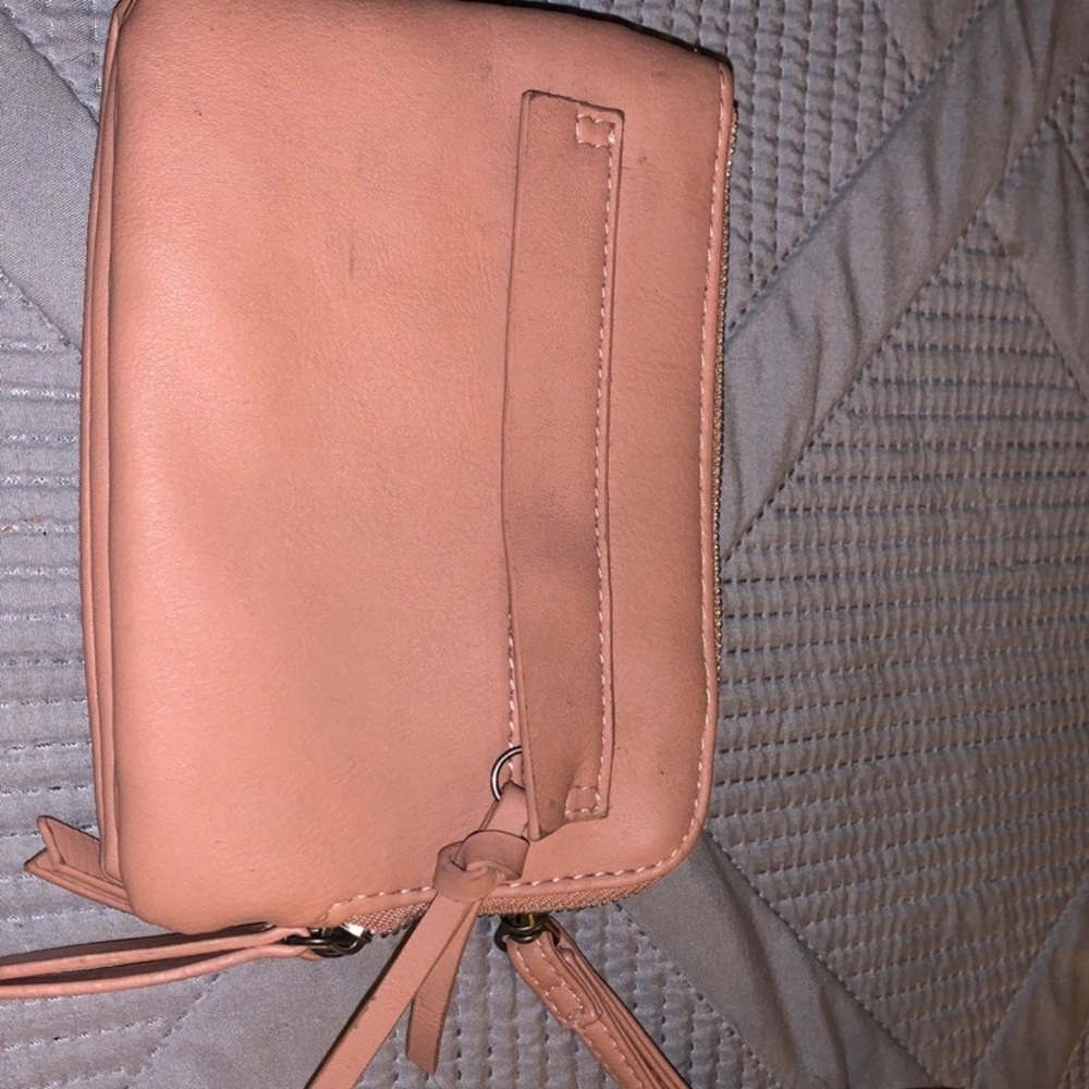 Universal Thread wallet - Picture 2 of 7